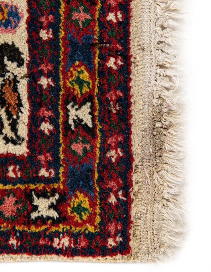Detail image of  2' x 2' 6  Hand Knotted Hamedan Wool Rug