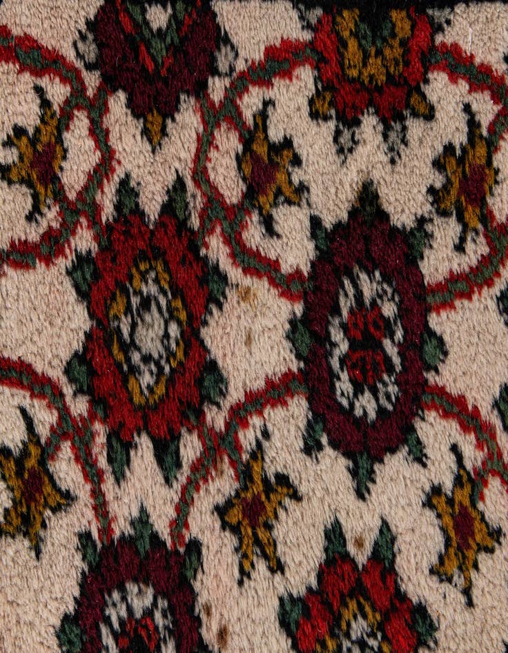 Detail image of  6' 8 x 9'  Hand Knotted Hamedan Wool Rug