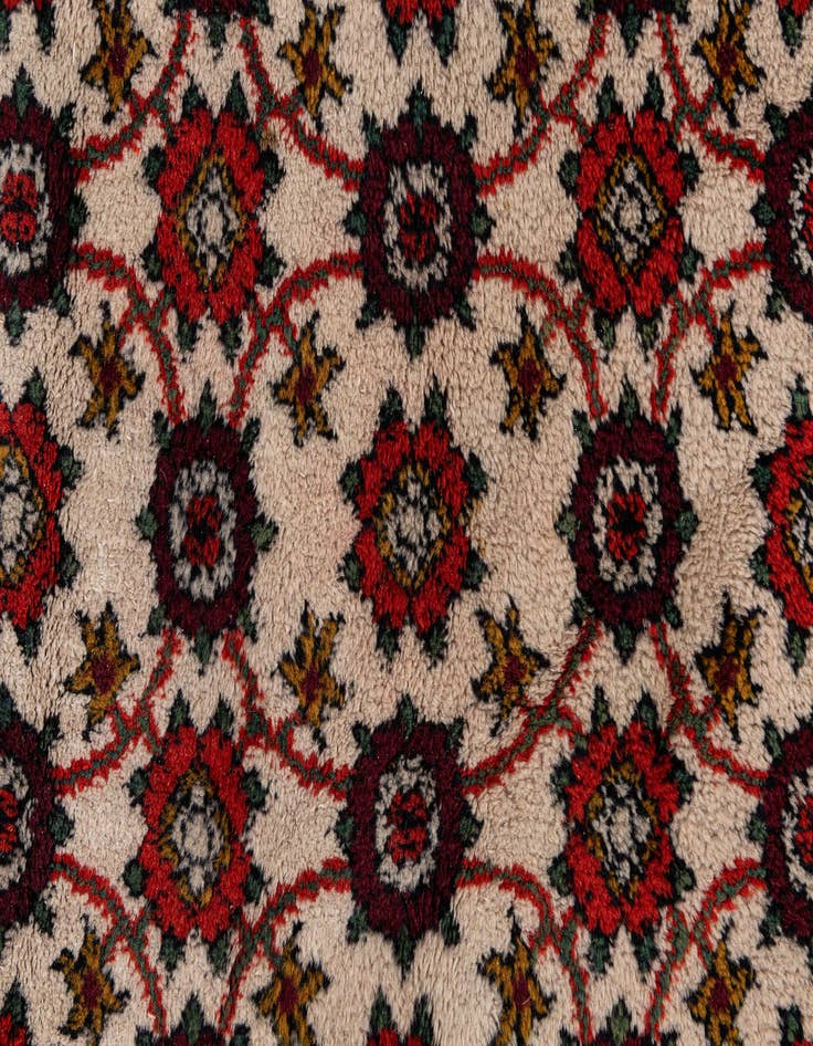Detail image of  6' 8 x 9'  Hand Knotted Hamedan Wool Rug