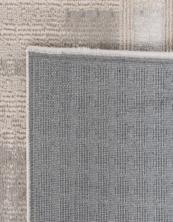 Detail image of  5' x 7' 4 Hanahan Rug