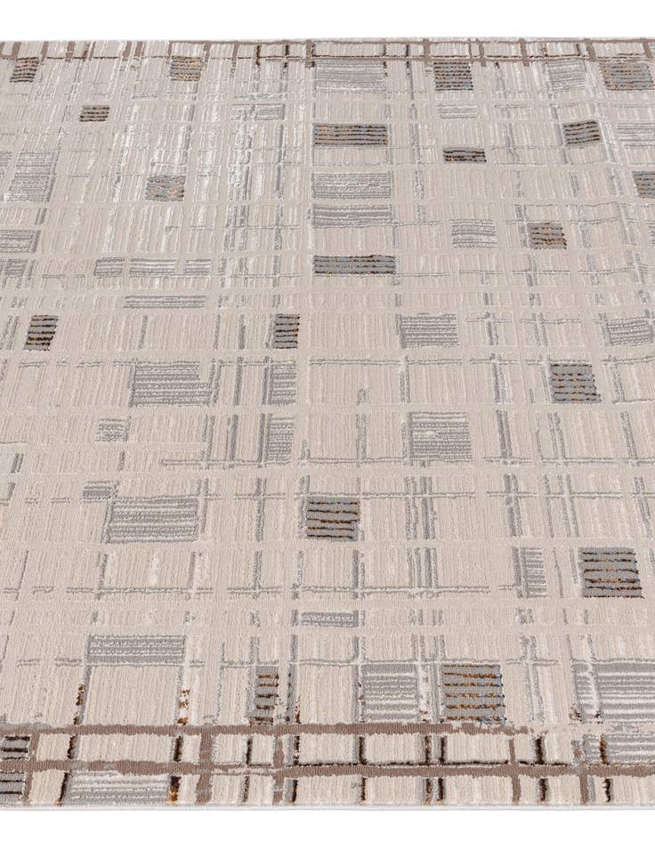 Detail image of  5' 3 x 7' 7 Hanahan Rug