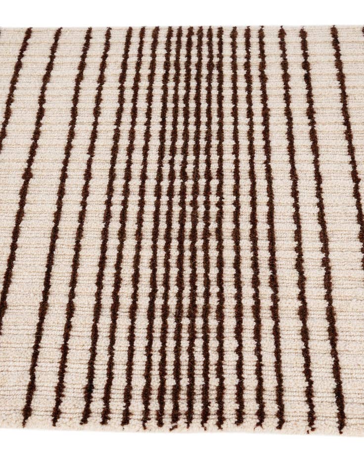 Detail image of  2' 2 x 3' 2  Hand Woven Hand Woven Chindi Cotton Wool Rug