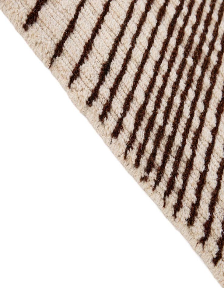 Detail image of  2' 2 x 3' 2  Hand Woven Hand Woven Chindi Cotton Wool Rug