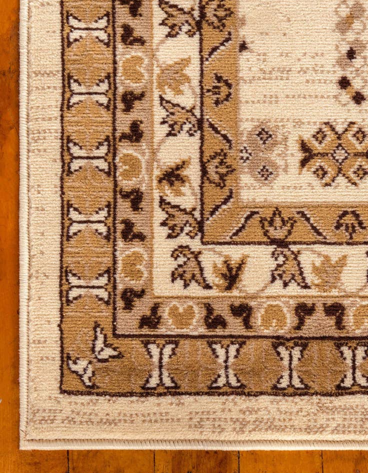 Detail image of  2' x 3' Heris Rug