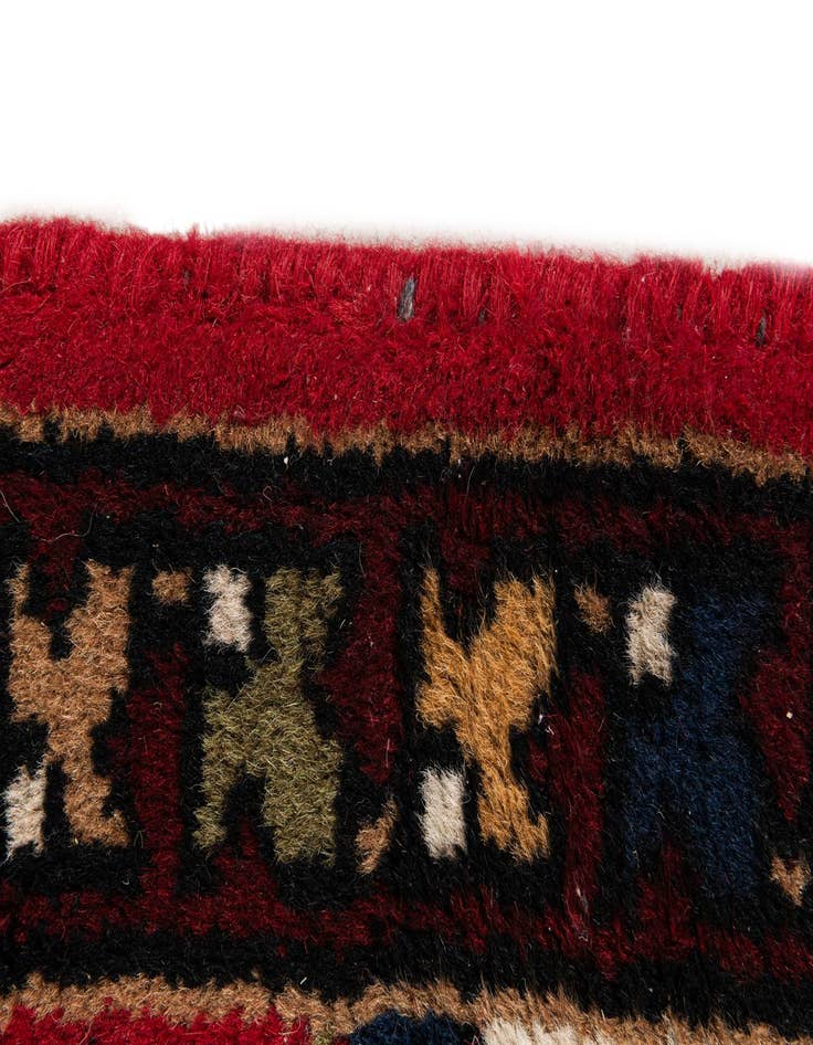 Detail image of  2' x 3'  Hand Knotted Heriz Wool Rug