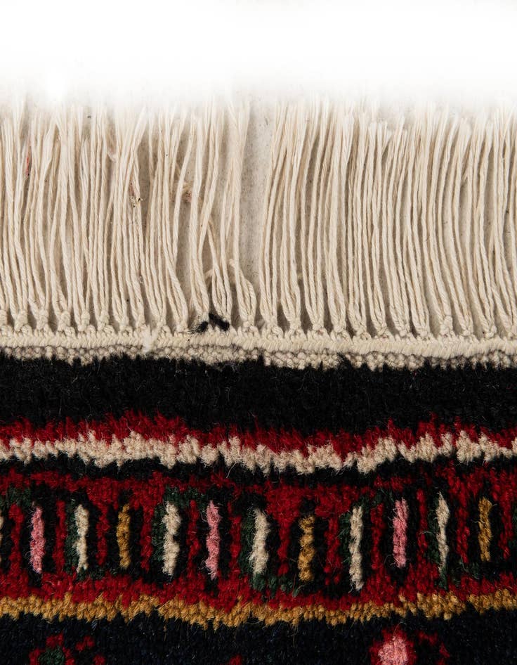 Detail image of  3' 1 x 5' 2  Hand Knotted Heriz Wool Rug
