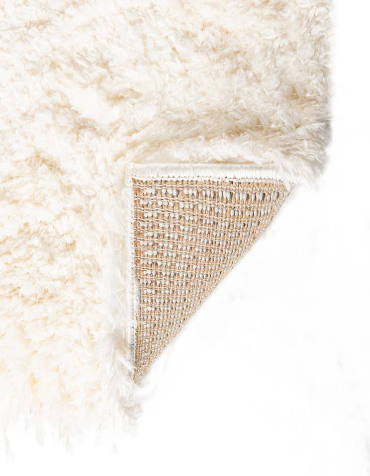 Detail image of  2' x 3' 7 Infinity Shag Rug