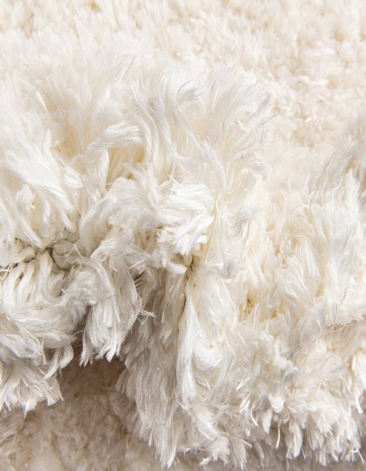 Detail image of  2' x 3' 7 Infinity Shag Rug