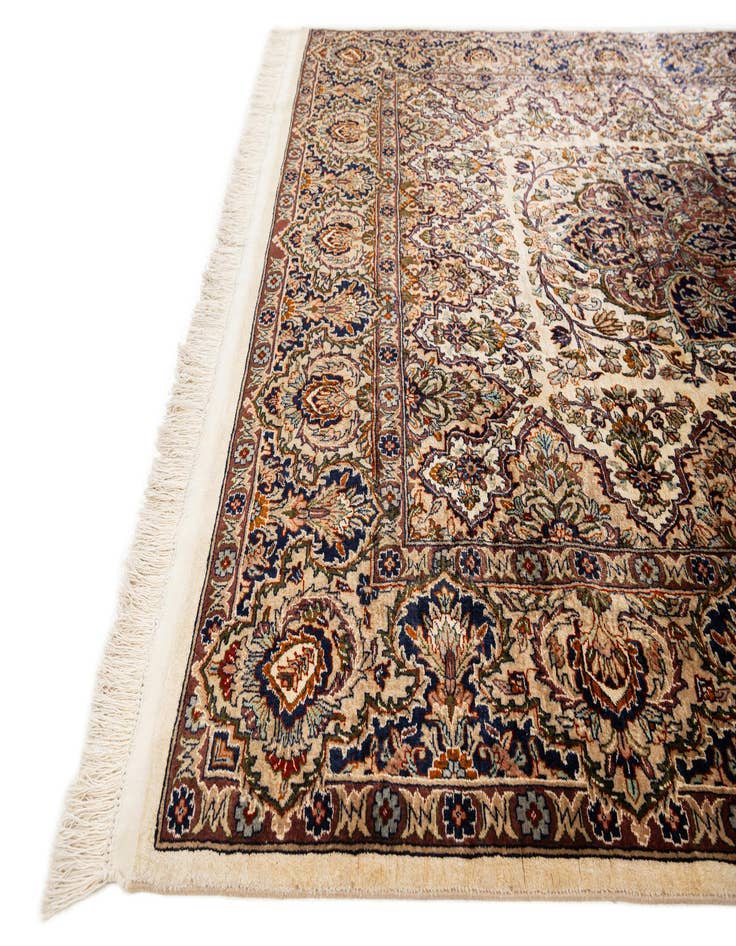 Detail image of  6' x 9' 10  Hand Knotted Isfahan Oriental Rug