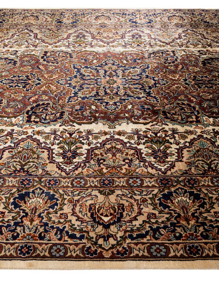 Detail image of  6' x 9' 10  Hand Knotted Isfahan Oriental Rug