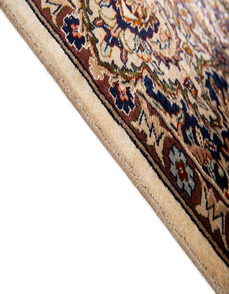 Detail image of  6' x 9' 10  Hand Knotted Isfahan Oriental Rug