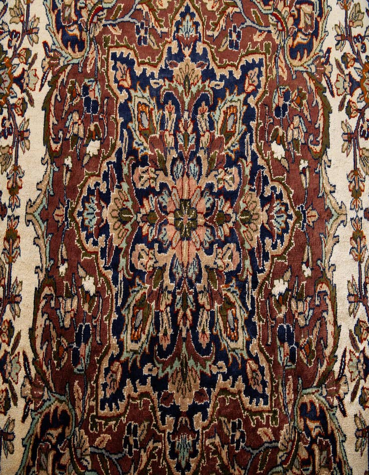 Detail image of  6' x 9' 10  Hand Knotted Isfahan Oriental Rug
