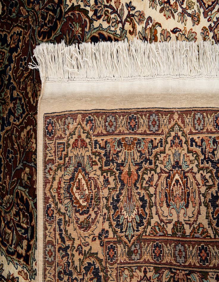 Detail image of  6' x 9' 10  Hand Knotted Isfahan Oriental Rug