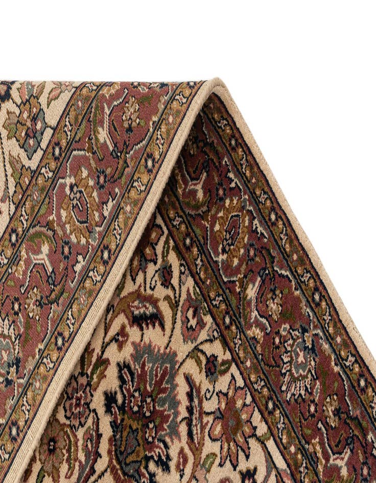 Detail image of  4' x 6' 8  Hand Knotted Isfahan Wool Rug