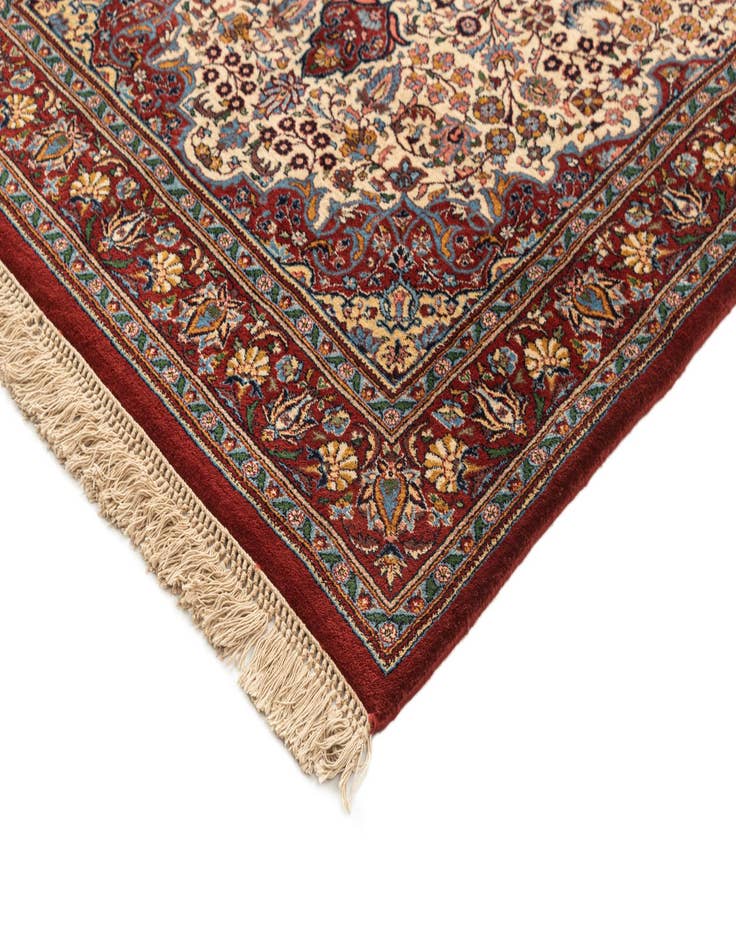 Detail image of  4' x 6' 8  Hand Knotted Isfahan Wool Rug