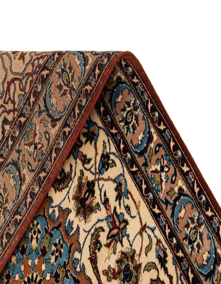 Detail image of  4' x 6' 2  Hand Knotted Isfahan Oriental Wool Rug