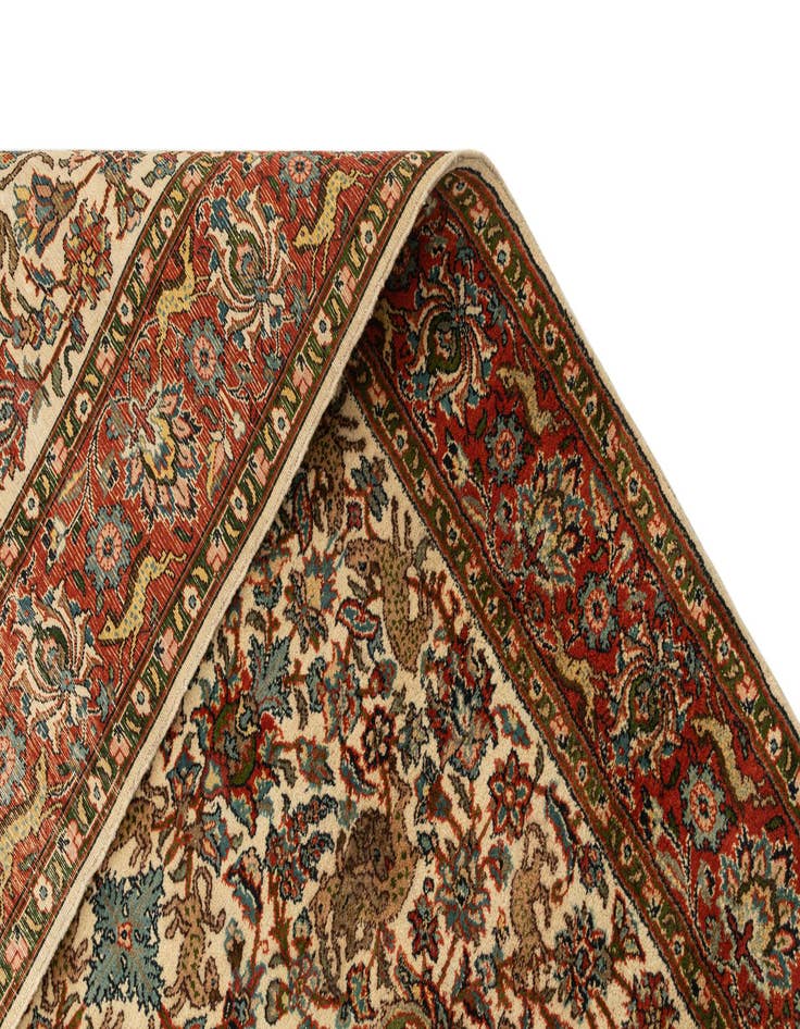 Detail image of  4' x 6' 1  Hand Knotted Isfahan Oriental Wool Rug