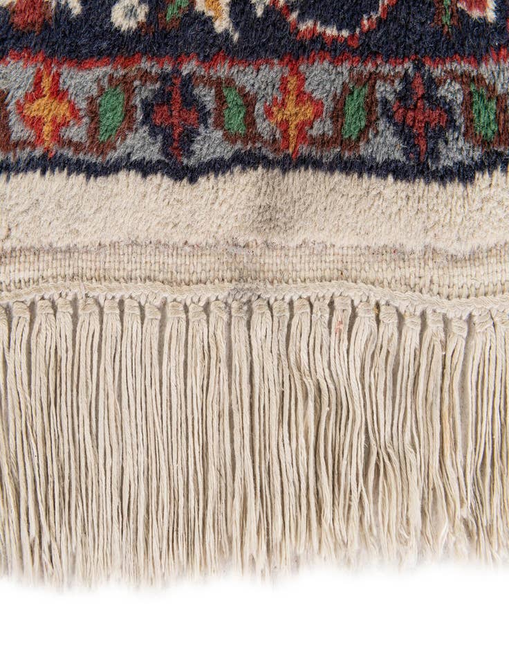 Detail image of  3' 1 x 5' 3  Hand Knotted Isfahan Wool Rug