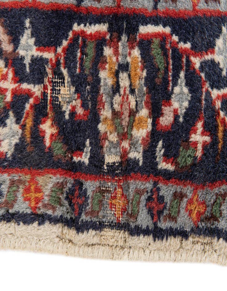 Detail image of  3' 1 x 5' 3  Hand Knotted Isfahan Wool Rug