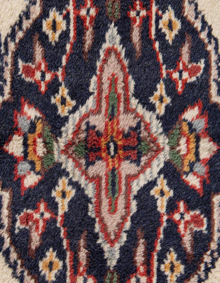 Detail image of  3' 1 x 5' 3  Hand Knotted Isfahan Wool Rug