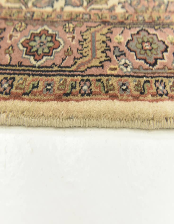 Detail image of  3' 4 x 5' 4  Hand Knotted Jaipur Agra Wool Rug