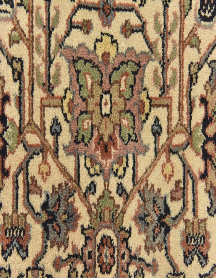 Detail image of  3' 4 x 5' 4  Hand Knotted Jaipur Agra Wool Rug