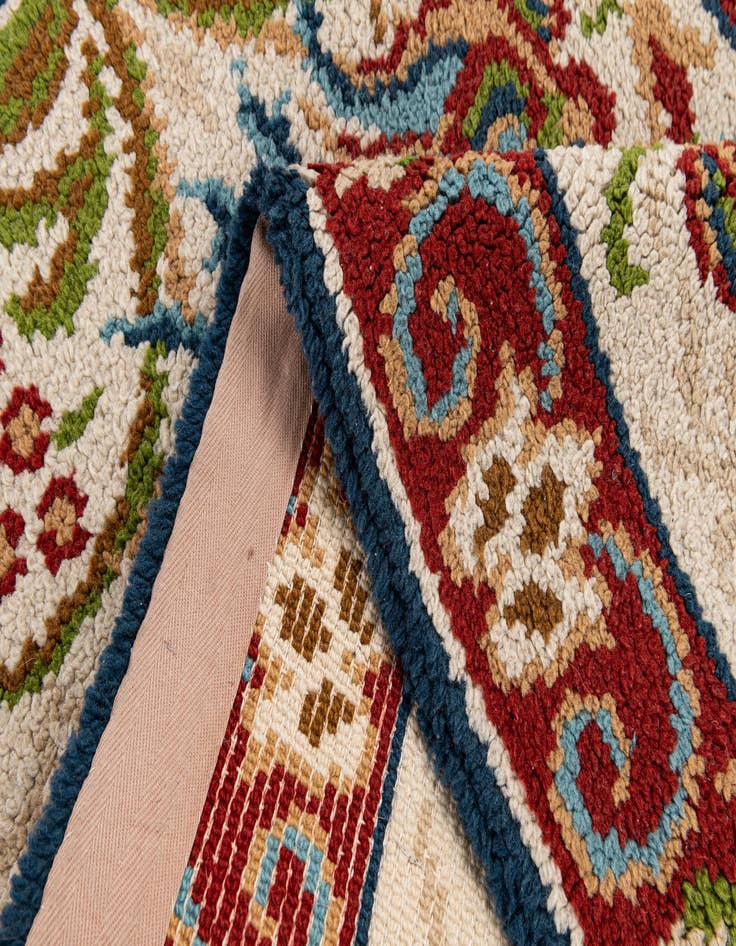 Detail image of  2' 10 x 4' 10  Hand Knotted Jaipur Agra Wool Rug