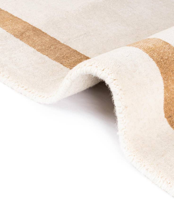 Detail image of  2' 2 x 3' 1 Jill Zarin Border Wool Rug