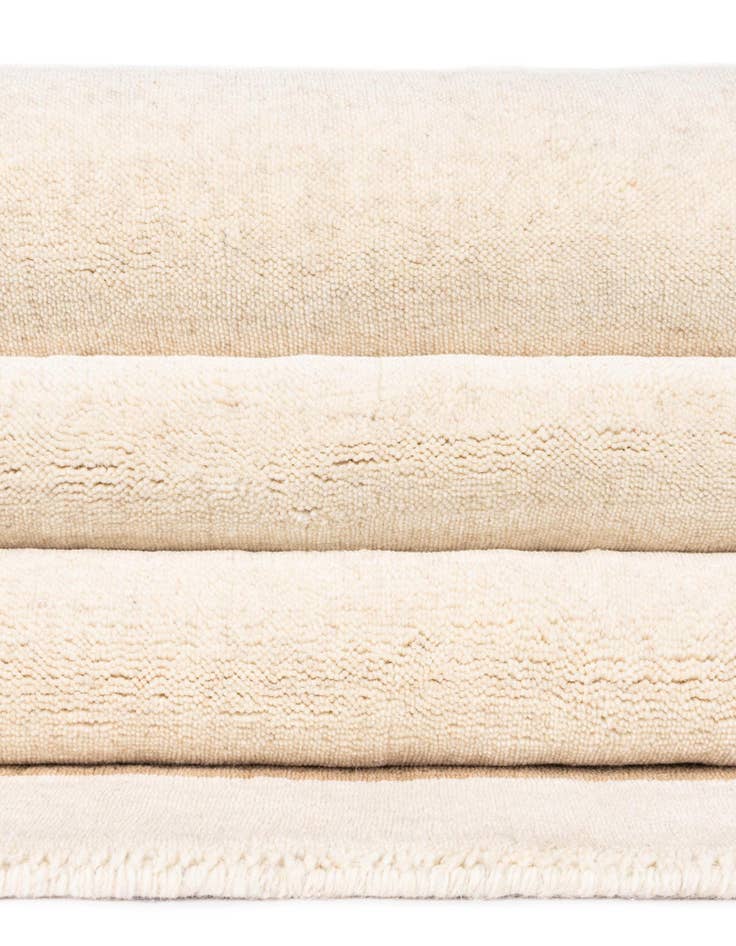 Detail image of  2' 2 x 3' 1 Jill Zarin Border Wool Rug