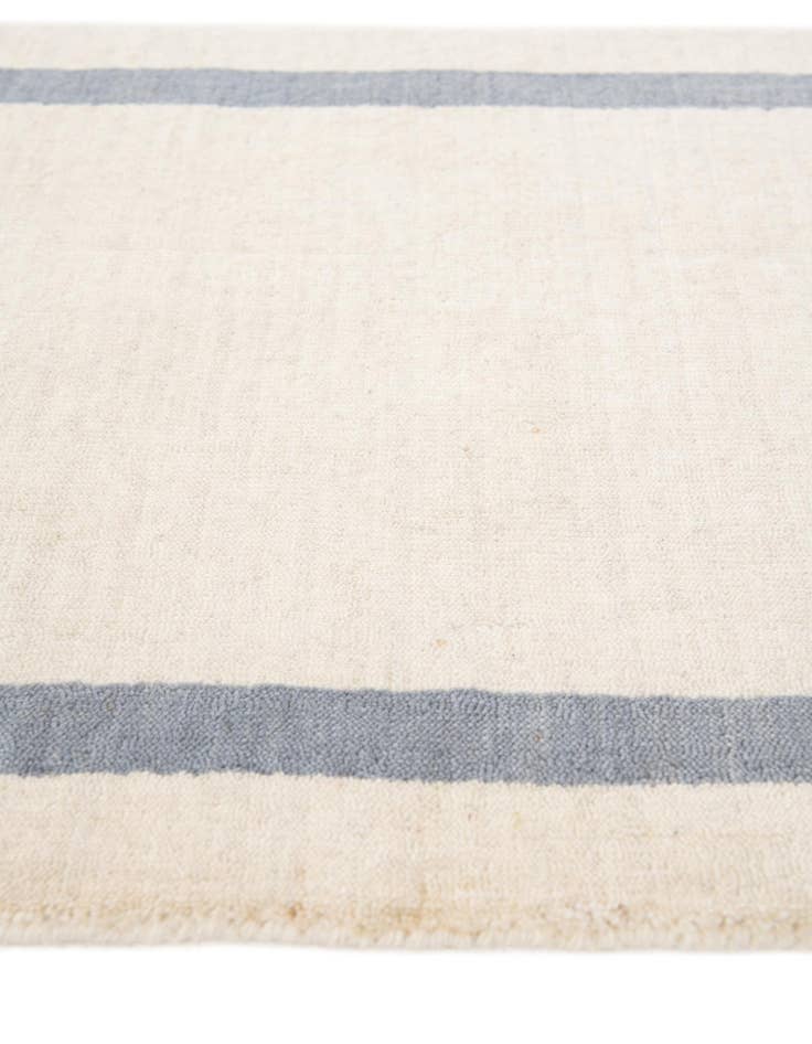 Detail image of  2' x 3'  Hand Woven Jill Zarin English Manor Rug