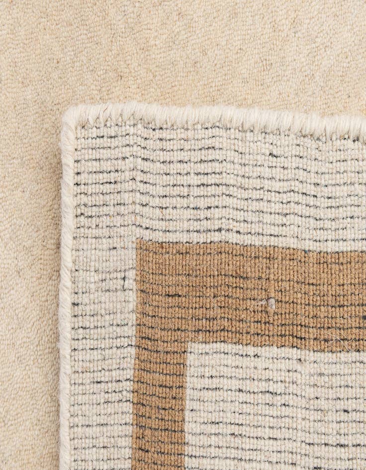 Detail image of  2' 2 x 3' Jill Zarin Natural Wool Rug