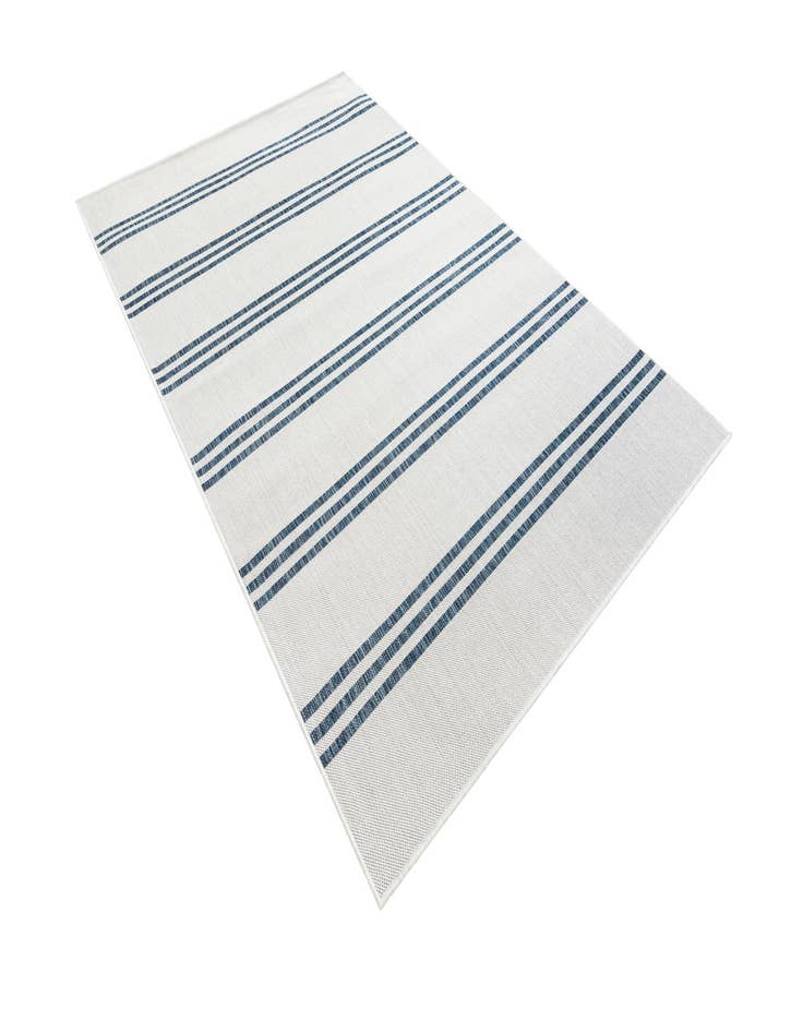 Detail image of  5' 3 x 8'  Washable Jill Zarin Anguilla Indoor / Outdoor Rug