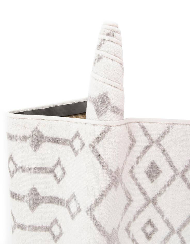 Detail image of  7' 10 x 11' Kasbah Trellis Rug