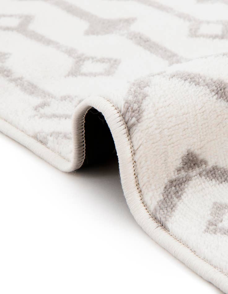 Detail image of  7' 10 x 11' Kasbah Trellis Rug