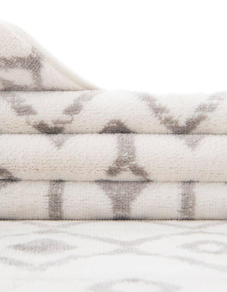 Detail image of  7' 10 x 11' Kasbah Trellis Rug