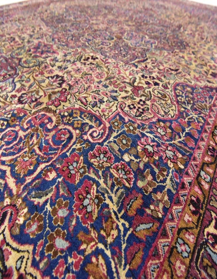 Detail image of  8' 9 x 11' 8  Hand Knotted Kashan Persian Wool Rug