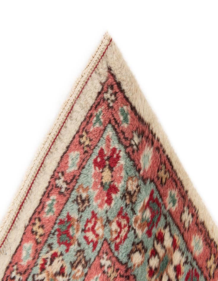 Detail image of  3' 3 x 4' 10  Hand Knotted Kashan Oriental Wool Rug