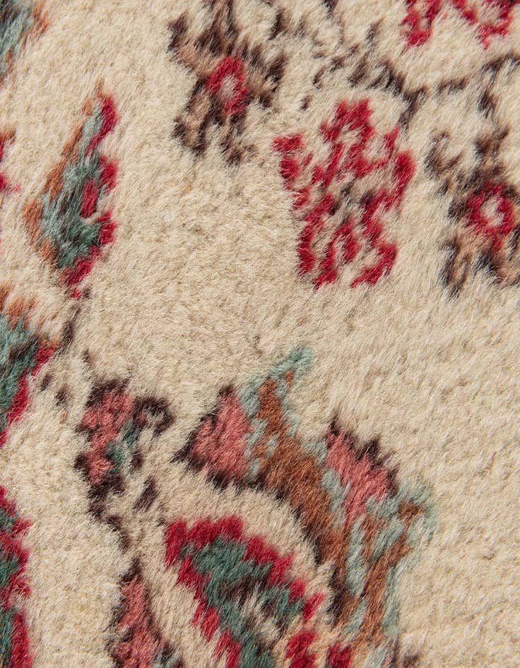 Detail image of  3' 3 x 4' 10  Hand Knotted Kashan Oriental Wool Rug