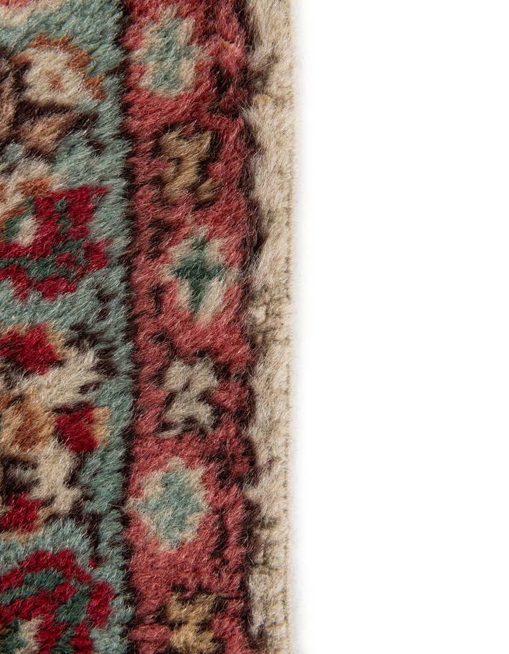 Detail image of  3' 3 x 4' 10  Hand Knotted Kashan Oriental Wool Rug