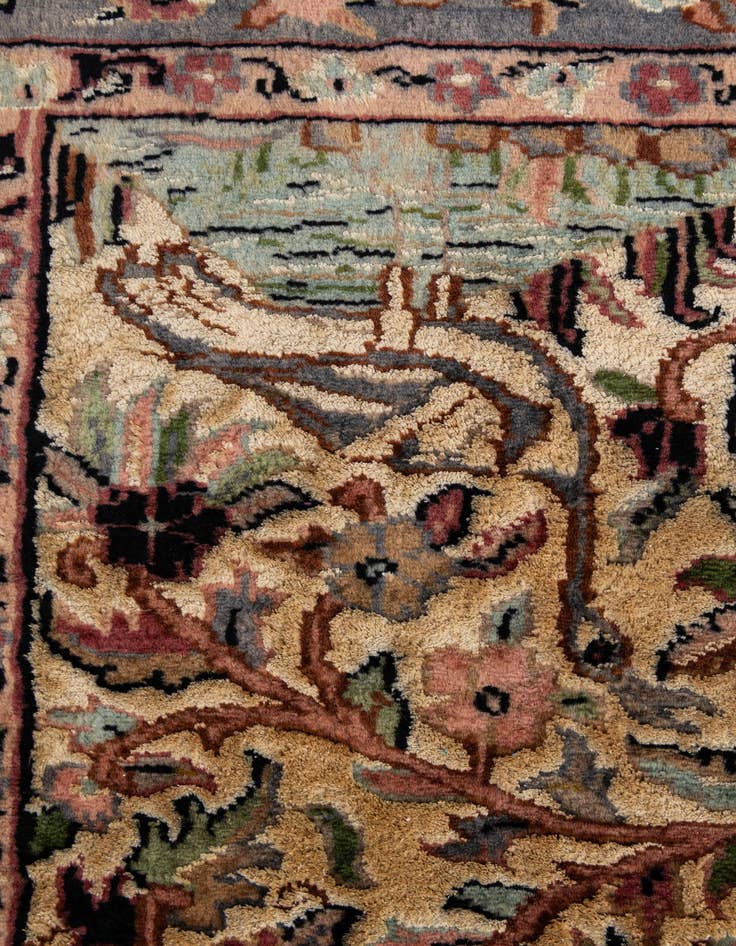Detail image of  3' 2 x 5' 4  Hand Knotted Kashmir Rug
