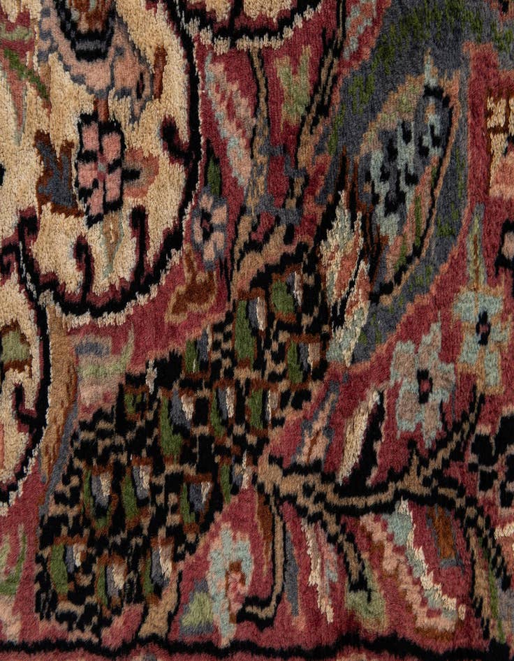 Detail image of  3' 2 x 5' 4  Hand Knotted Kashmir Rug