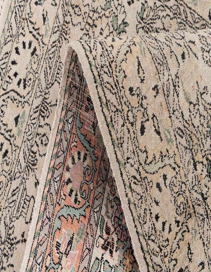 Detail image of  3' 2 x 5' 1  Hand Knotted Kashmir Oriental Wool Rug