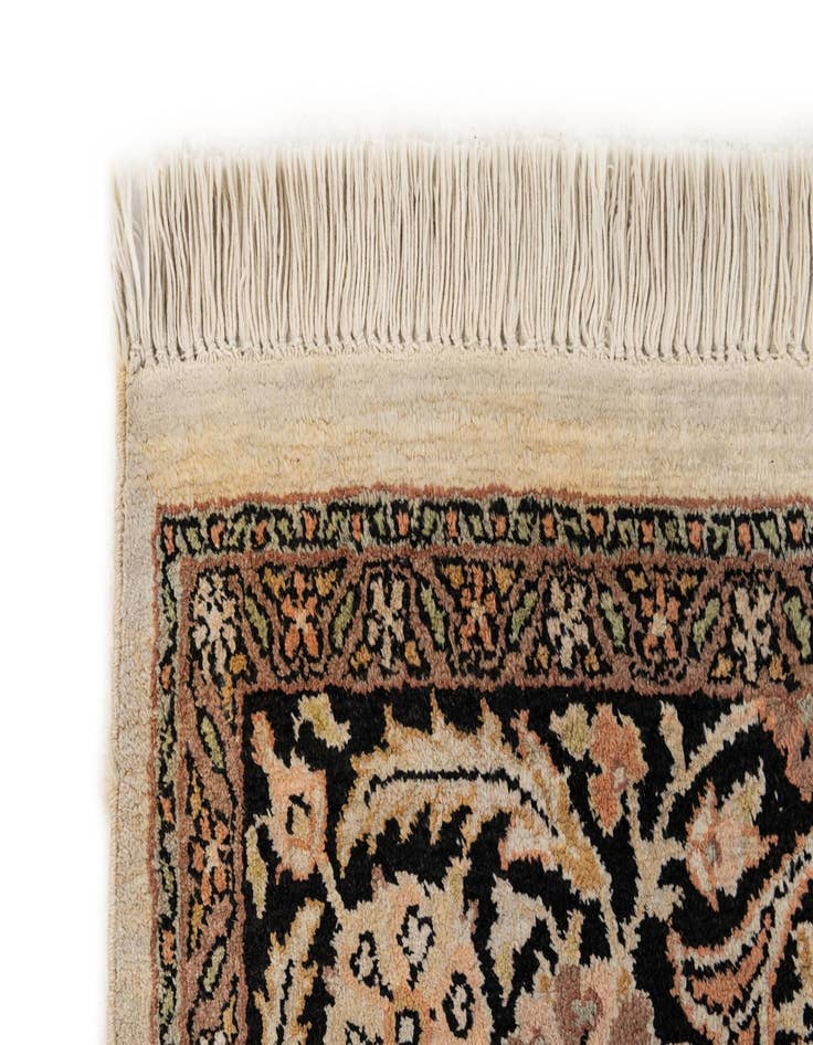 Detail image of  6' 11 x 10' 7  Hand Knotted Kashmir Oriental Wool Rug