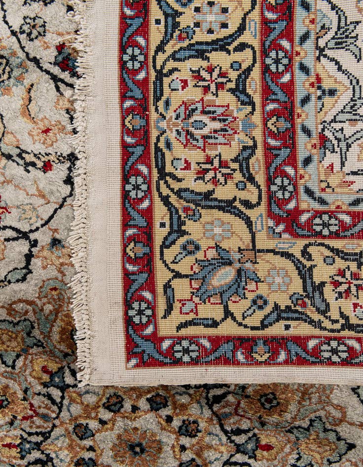 Detail image of  2' 11 x 5'  Hand Knotted Kashmir Oriental Rug