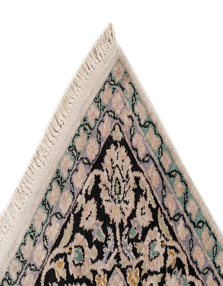 Detail image of  4' x 6' 1  Hand Knotted Kashmir Oriental Rug