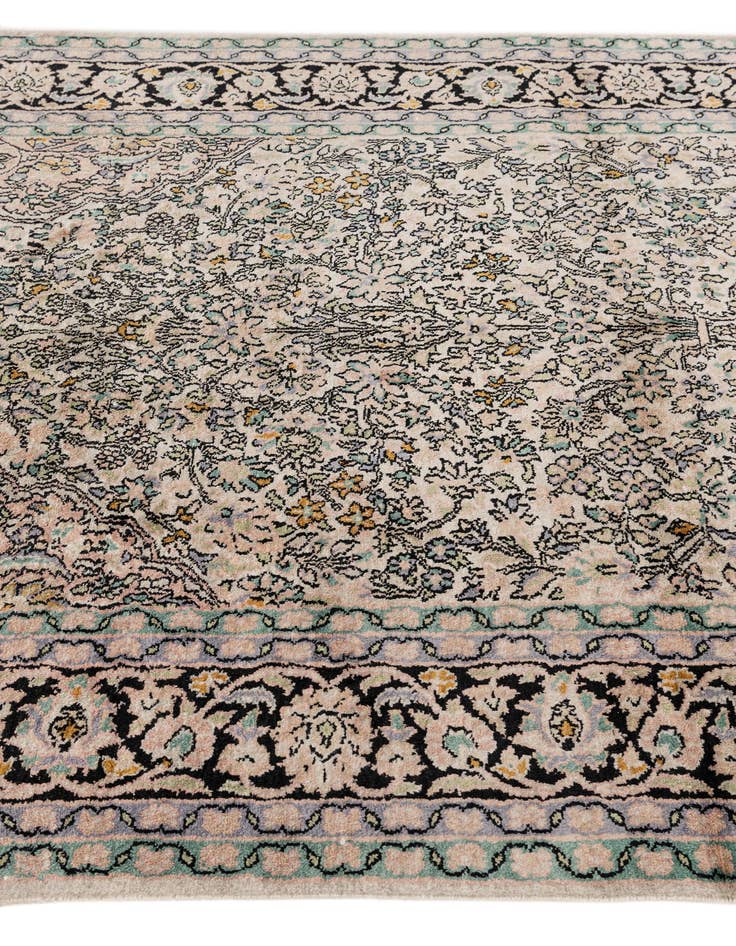 Detail image of  4' x 6' 1  Hand Knotted Kashmir Oriental Rug