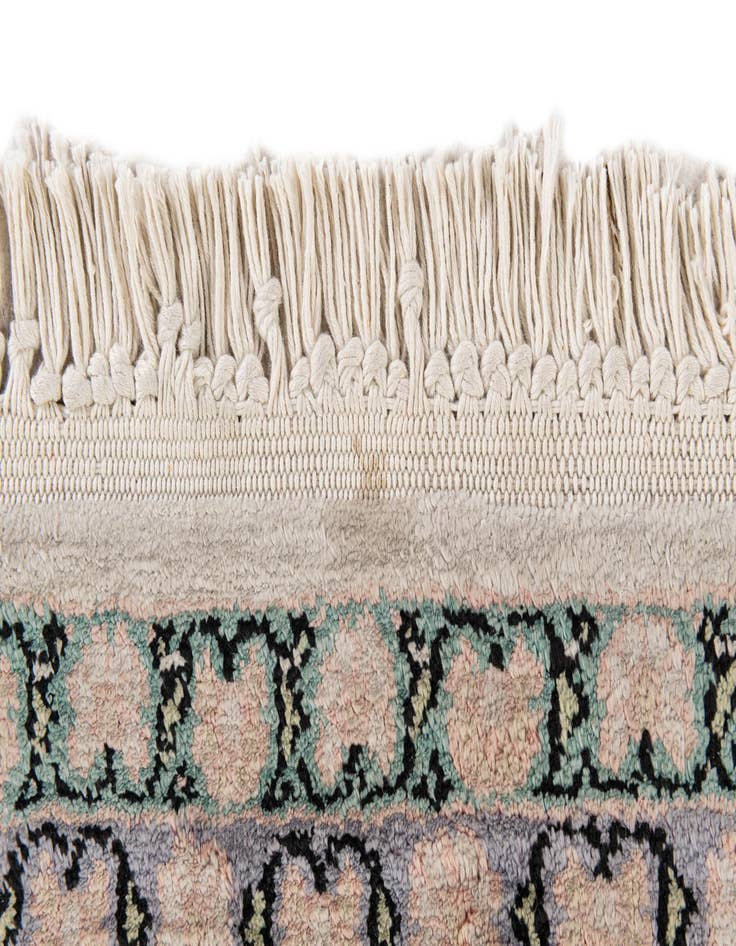 Detail image of  4' x 6' 1  Hand Knotted Kashmir Oriental Rug