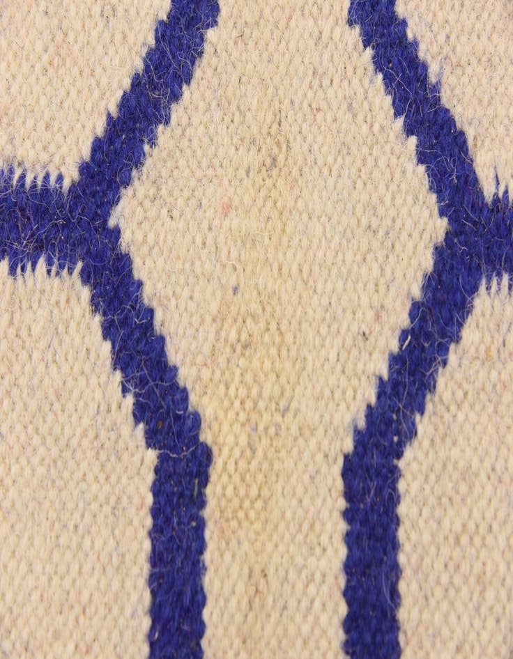 Detail image of  6' 6 x 8' 1  Hand Woven Kilim Dhurrie Wool Rug