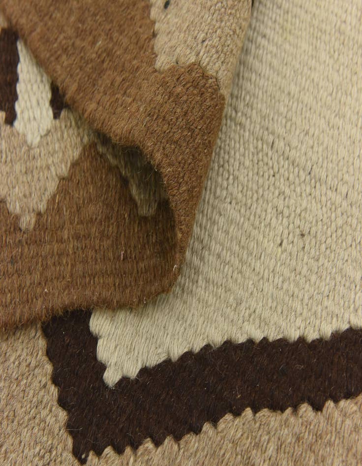 Detail image of  4' 7 x 6' 3  Hand Woven Kilim Fars Wool Rug