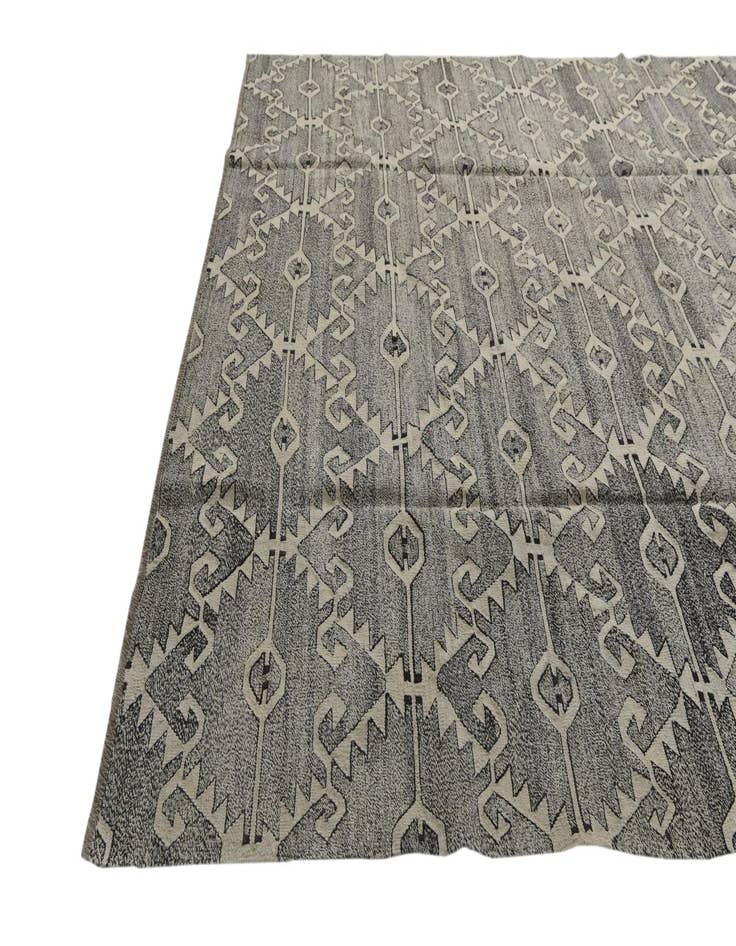 Detail image of  8' 3 x 9' 6  Hand Woven Kilim Fars Wool Rug